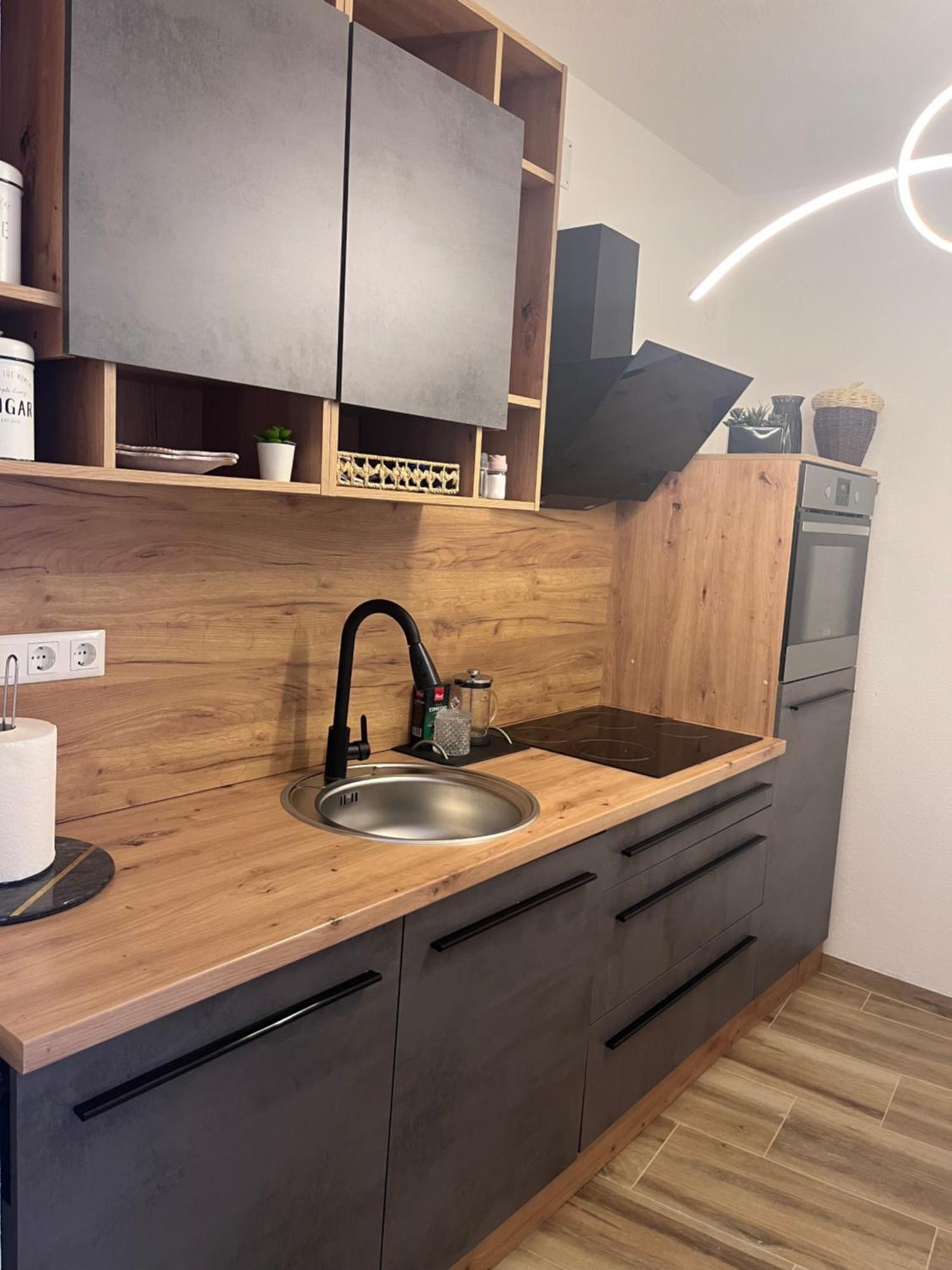 Guest House Eden Bihać Екстериор снимка
